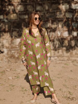 photo 1 हरा Pichwai Cotton Co-ord Set